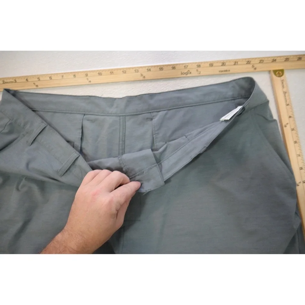 Callaway Golf Shorts Mens 46 Gray Performance Stretch Textured Flat Front EX